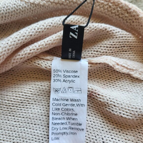 Women’s Mock Neck Ribbed Knit Sweater Vest – Size M – NWT - Picture 8 of 13